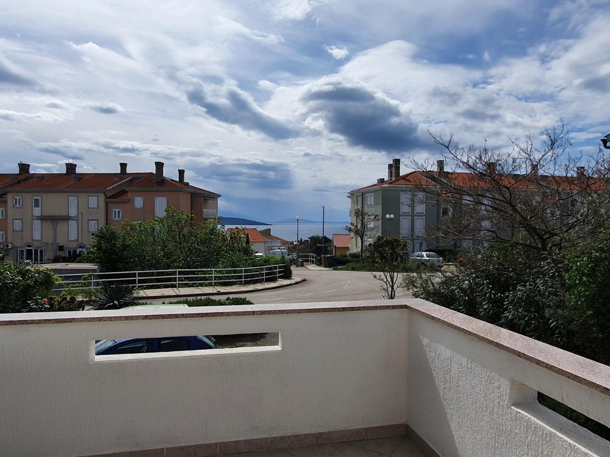 Apartmani Bozic-Tokic Krk Town Exterior foto